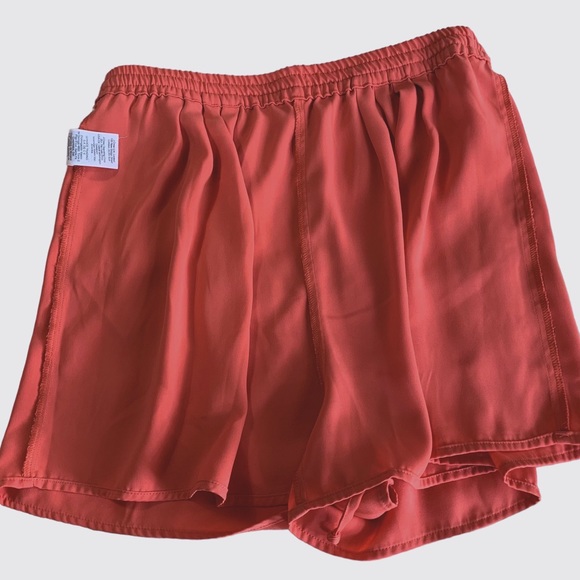 J. CREW MERCANTILE HIGH-WAIST CORAL SHORTS - Picture 6 of 16